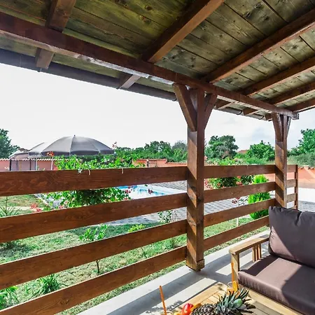 Mit Privatpool Fuer 6 Personen Ca 90 Qm In Pula, Istrien Istrische Riviera Holiday home *